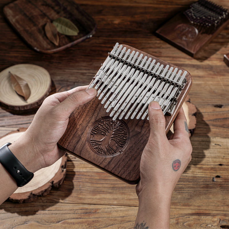 HLURU 34 Tasten Schwarz Nussbaum Chromatischer Kalimba B/C Dur Daumenklavier für Musiktherapie - Klasse A Baum des Lebens